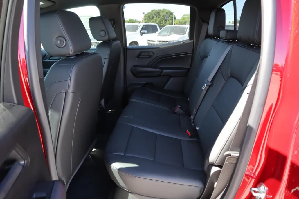 2025 Chevrolet Colorado Trail Boss photo 1