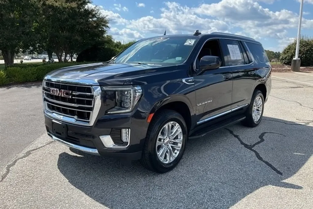 2024 Gmc Yukon SLT photo 1
