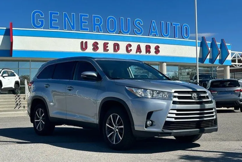 2019 Toyota Highlander SE XLE photo 1