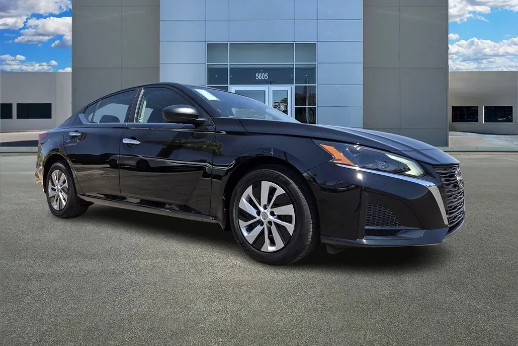 2025 Nissan Altima 2.5 S photo 1