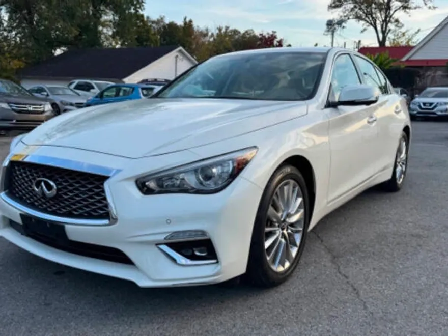 2021 Infiniti Q50 LUXE photo 1