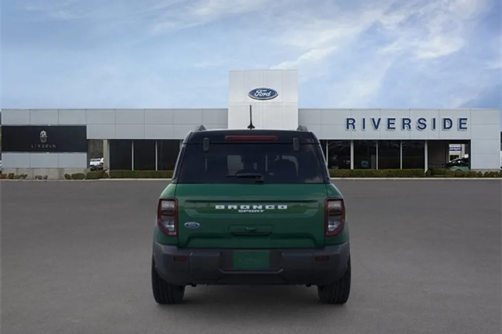 2025 Ford Bronco Sport Outer Banks photo 1