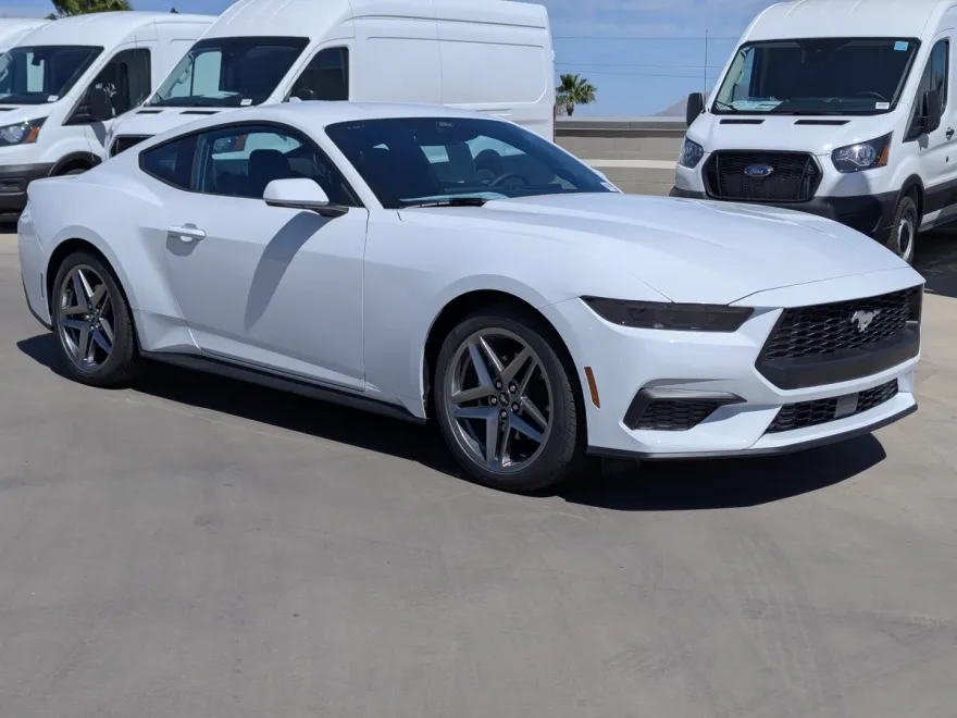 2025 Ford Mustang EcoBoost photo 1