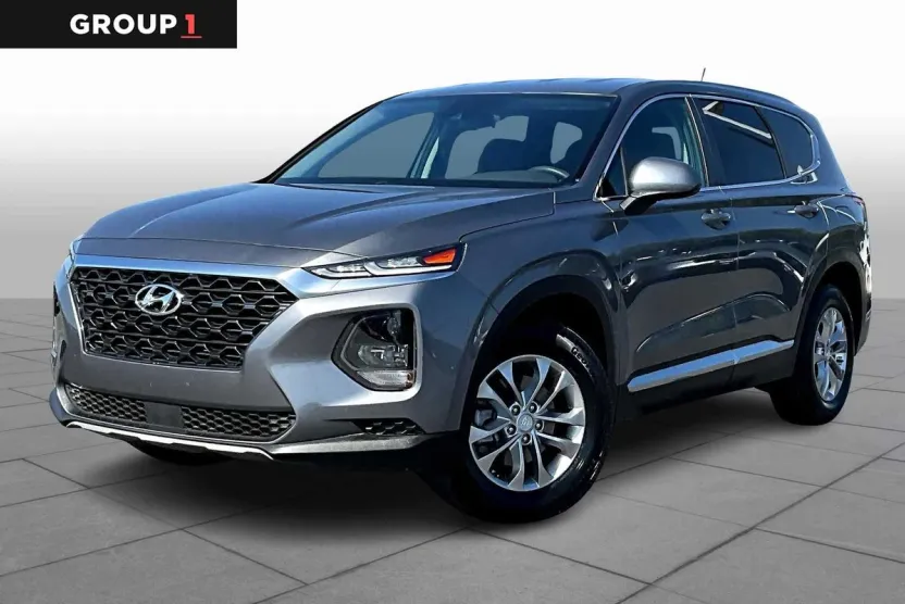 2019 Hyundai Santa Fe SE photo 1