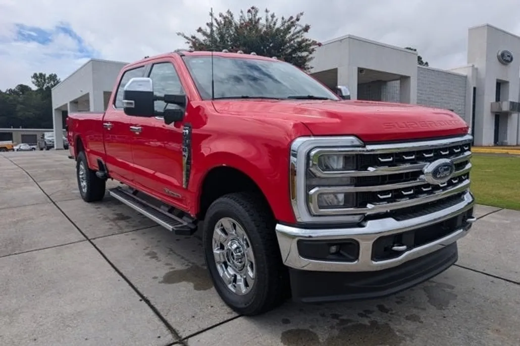 2024 Ford F-350 photo 1