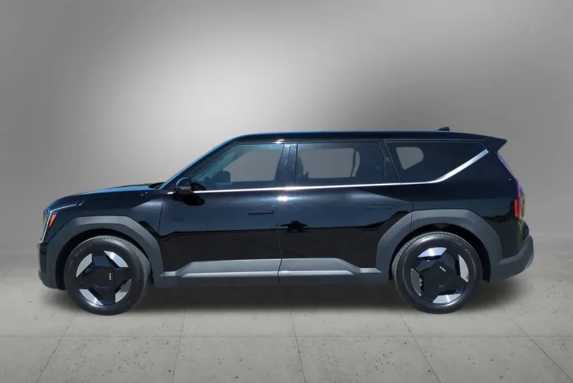 2024 Kia EV9 Light Long Range photo 1