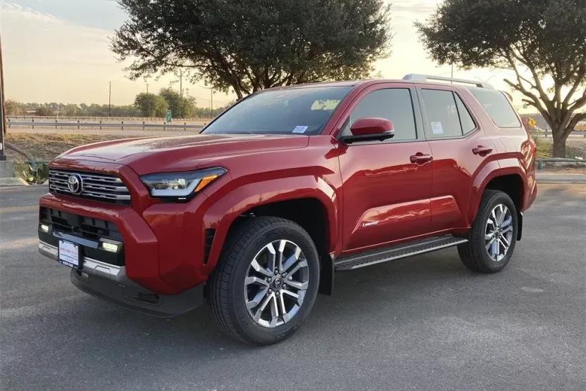 2025 Toyota 4Runner Limited photo 1