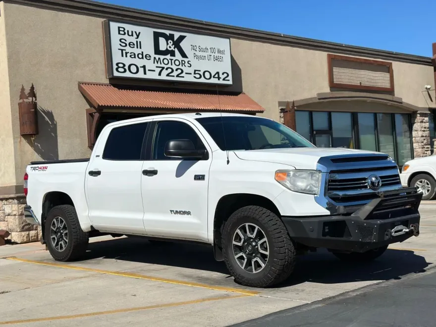 2017 Toyota Tundra SR5 TRD Pro photo 1