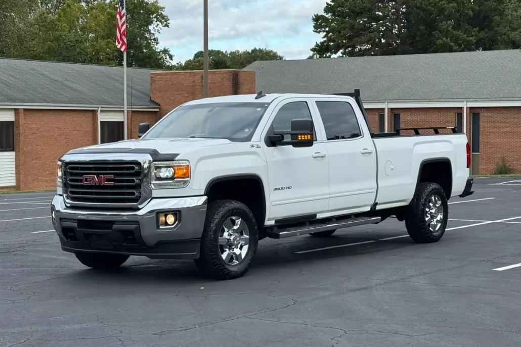 2016 Gmc Sierra 3500 HD SLE photo 1