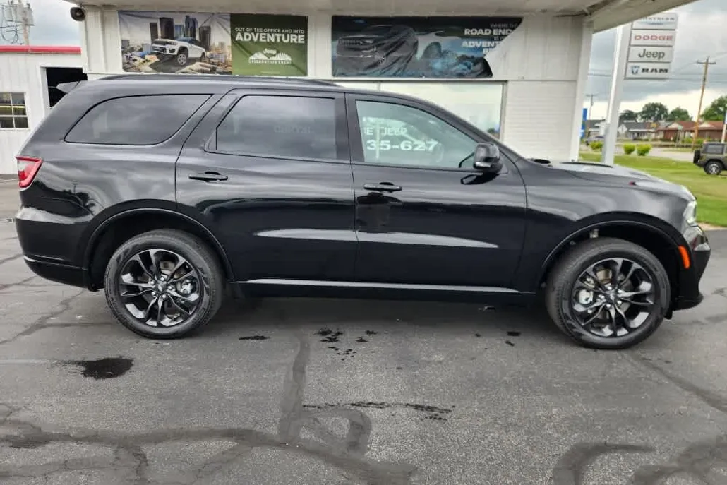 2022 Dodge Durango GT photo 1