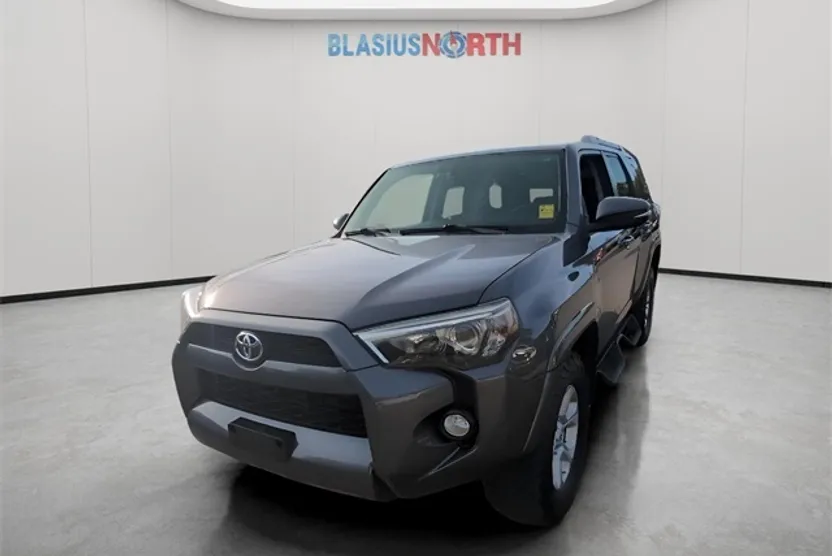 2014 Toyota 4Runner SR5 photo 1