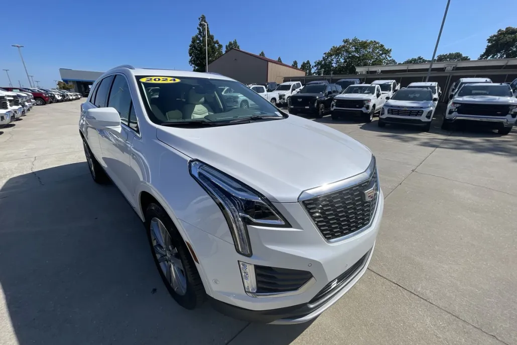 2024 Cadillac XT5 Premium Luxury photo 1