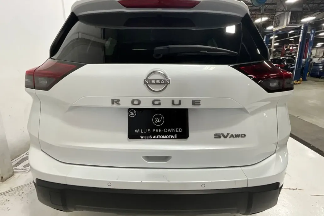 2024 Nissan Rogue SV photo 1