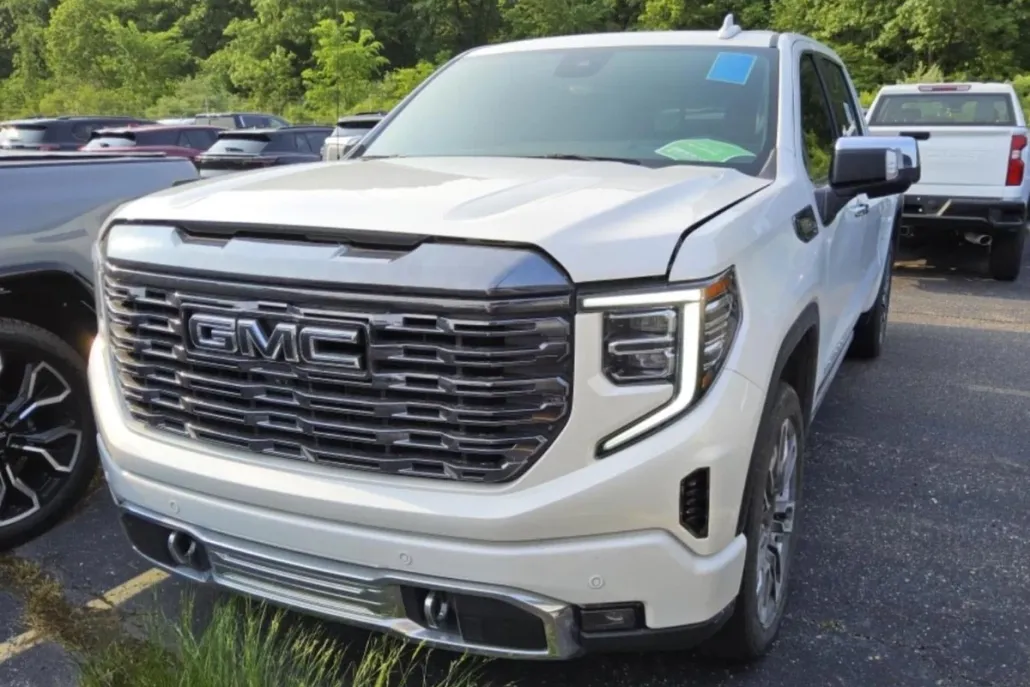 2023 Gmc Sierra 1500 Denali Ultimate photo 1