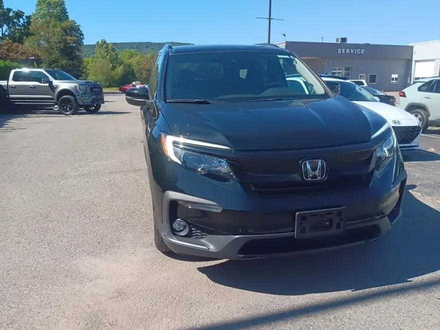 2022 Honda Pilot Special Edition photo 1