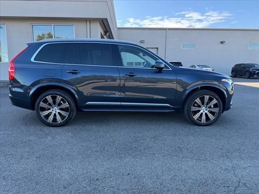 2025 Volvo XC90 Plus T8 photo 1