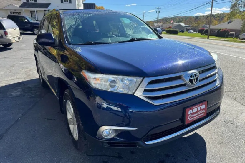 2013 Toyota Highlander Base Hybrid photo 1