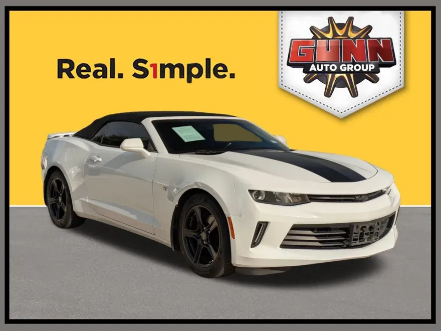 2018 Chevrolet Camaro 1LT photo 1