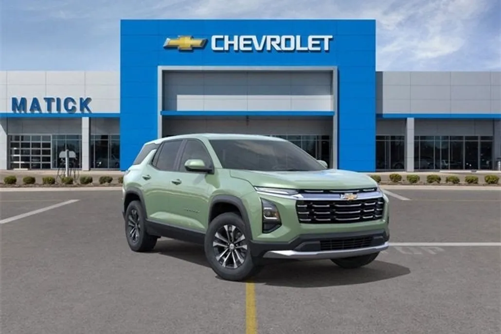 2026 Chevrolet Equinox LT photo 1