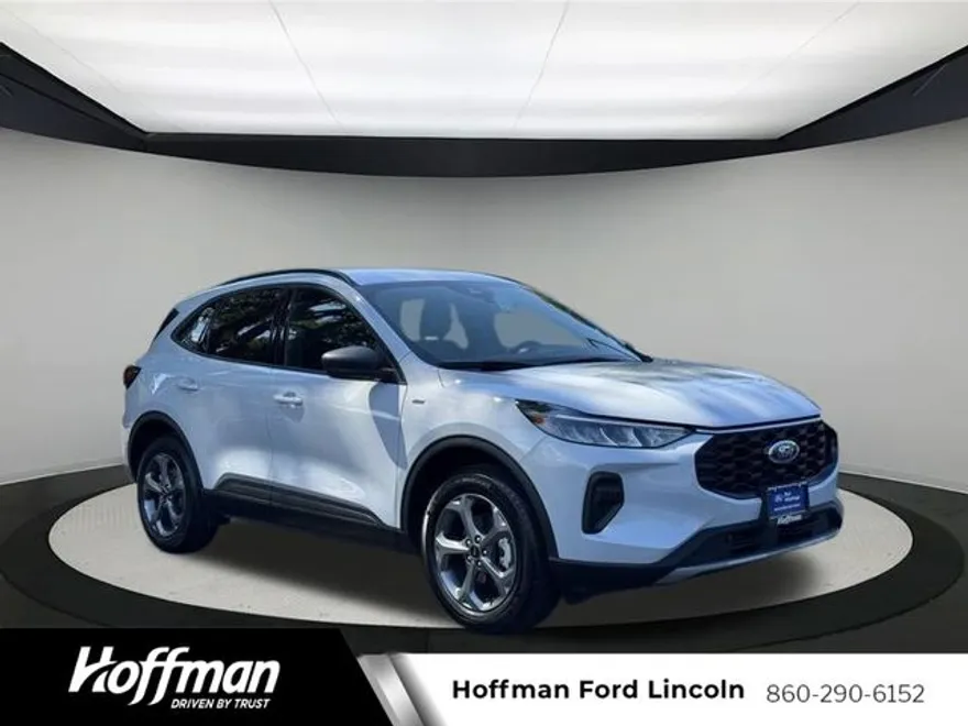 2025 Ford Escape ST-Line photo 1