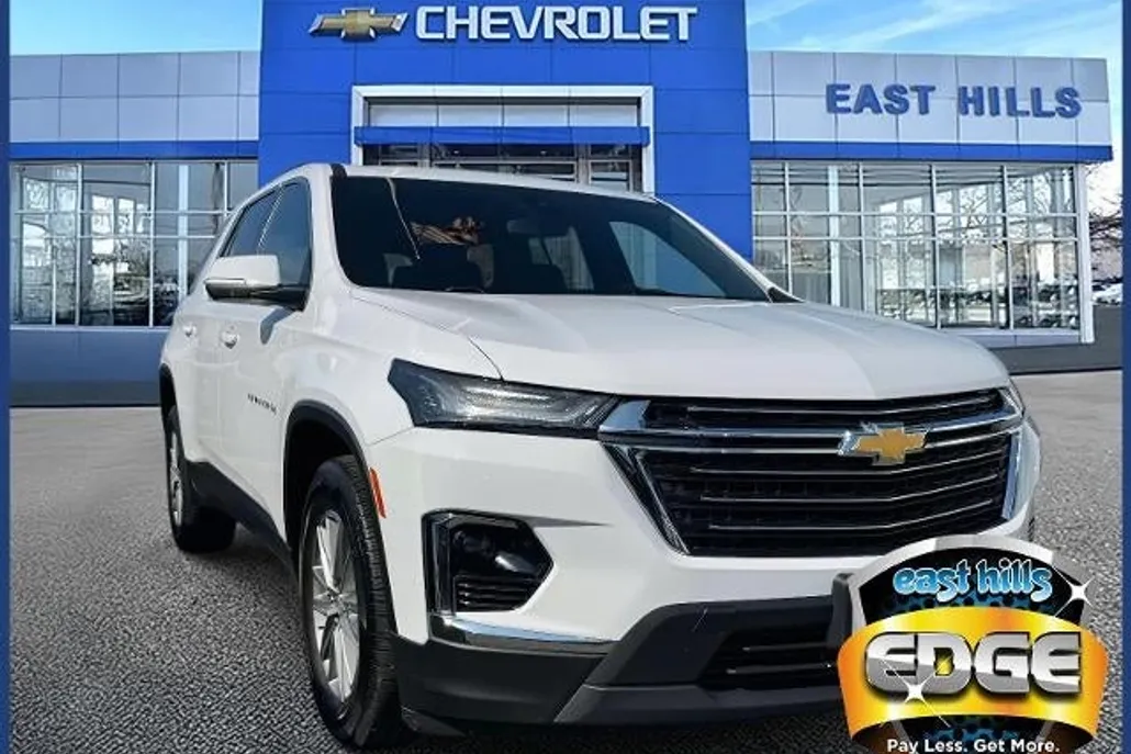 2022 Chevrolet Traverse Cloth 1LT photo 1