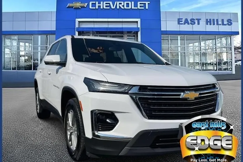 2022 Chevrolet Traverse Cloth 1LT photo 1