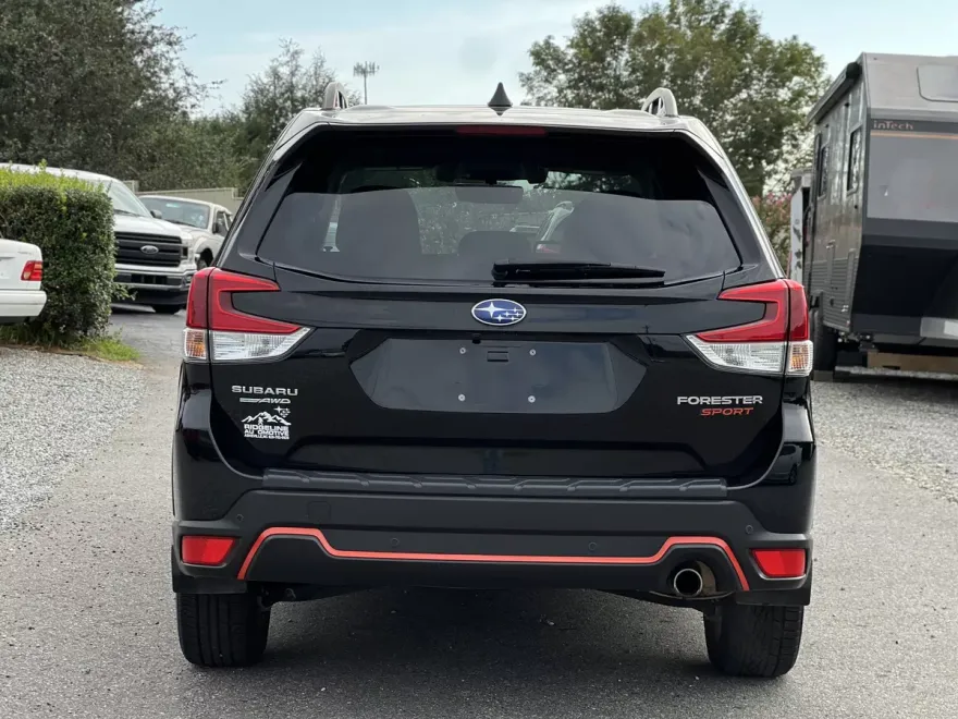 2021 Subaru Forester Sport photo 1