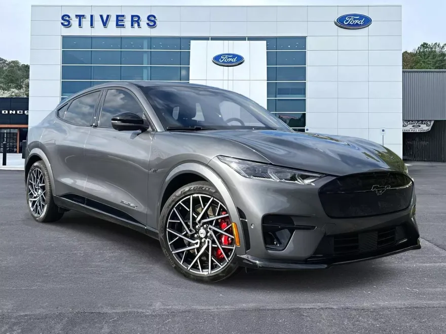 2023 Ford Mustang Mach-E GT photo 1