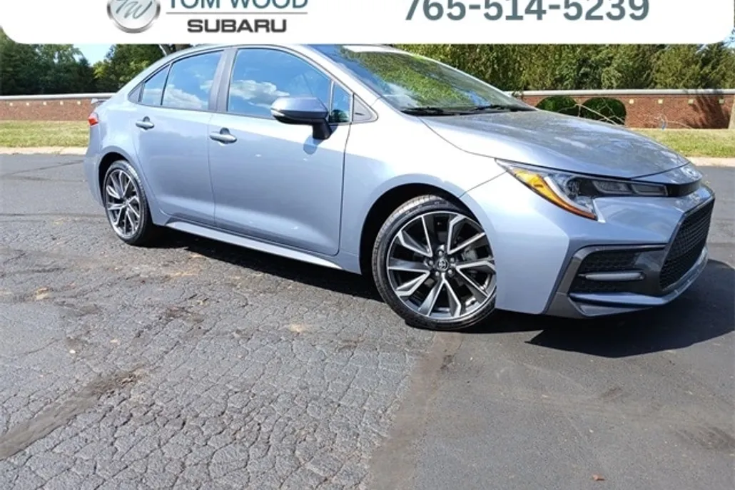 2022 Toyota Corolla SE photo 1