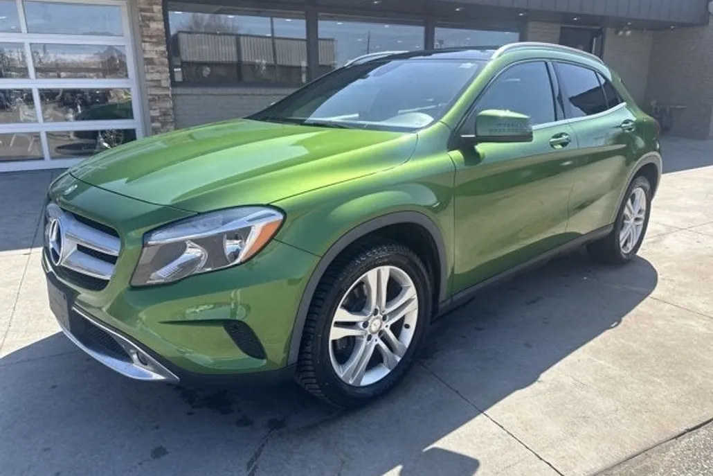 2017 Mercedes Benz GLA 250 photo 1