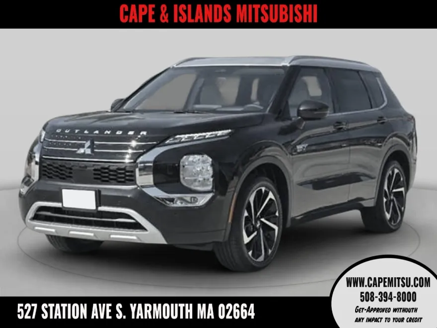 2025 Mitsubishi Outlander LE photo 1