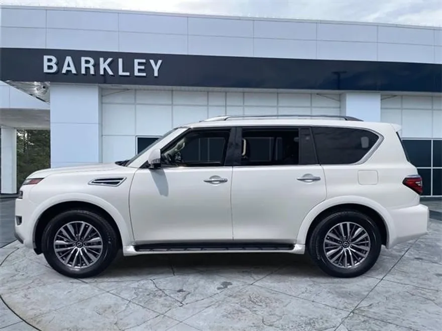 2022 Nissan Armada SL photo 1