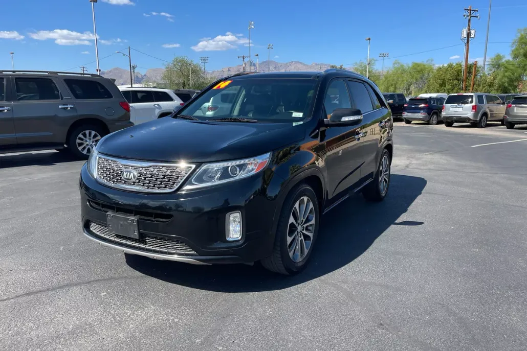 2014 Kia Sorento SX photo 1