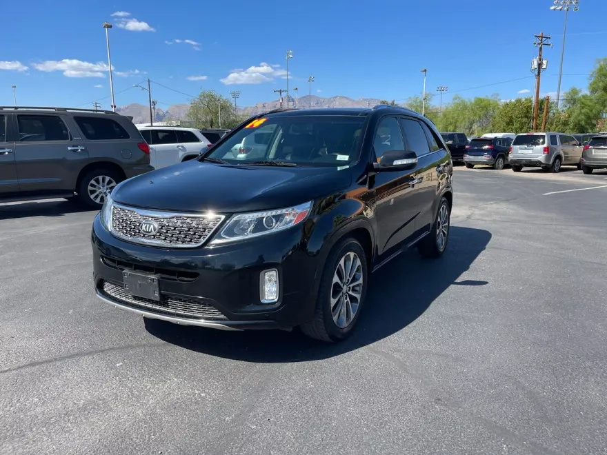 2014 Kia Sorento SX photo 1