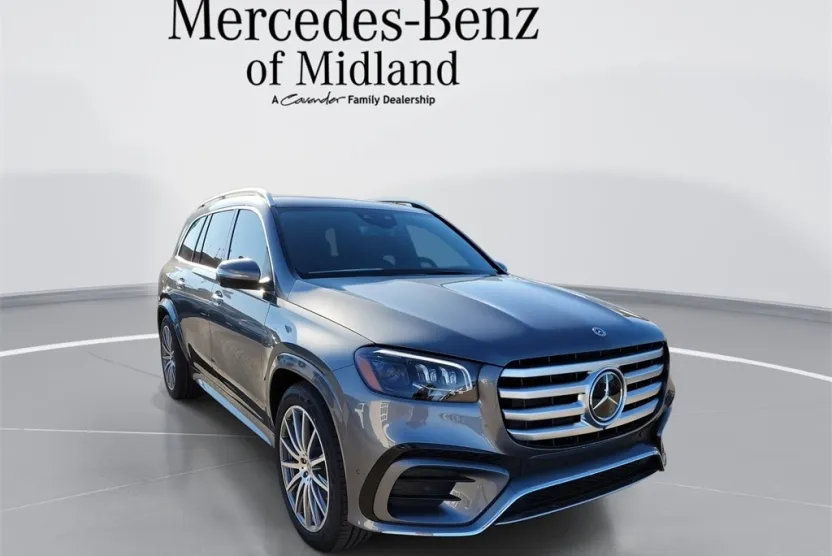 2025 Mercedes Benz GLS 450 photo 1