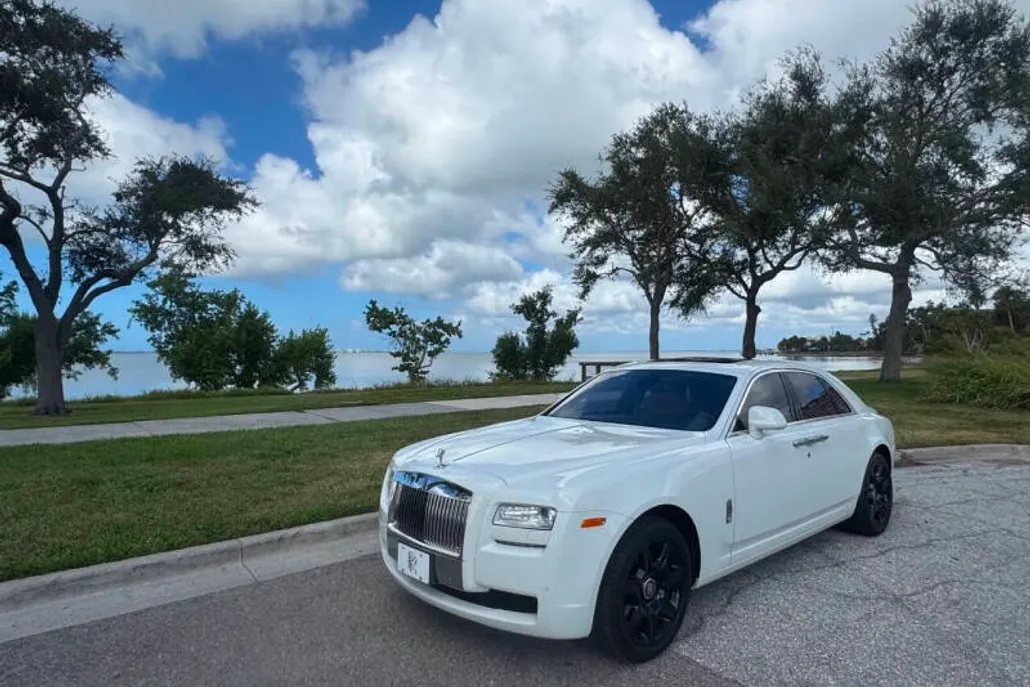 2012 Rolls Royce Ghost RR4 photo 1