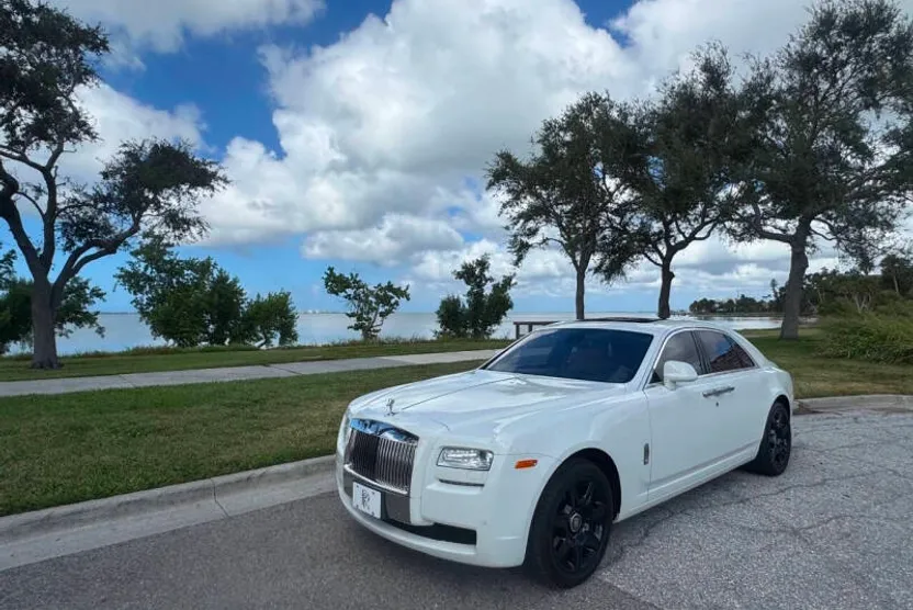2012 Rolls Royce Ghost RR4 photo 1