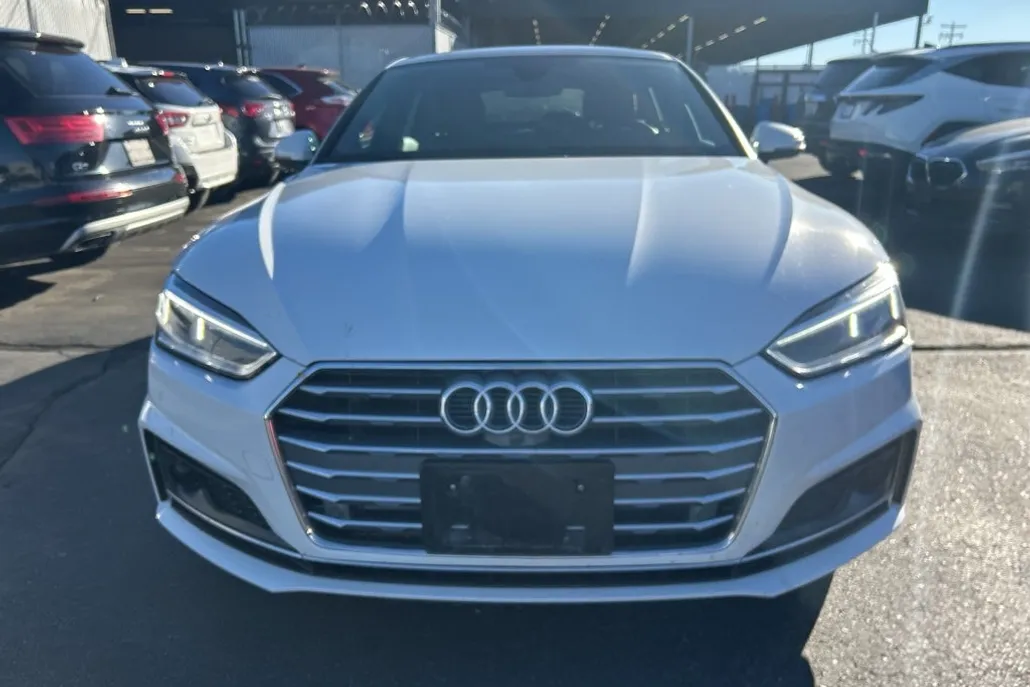 2018 Audi A5 Prestige photo 1