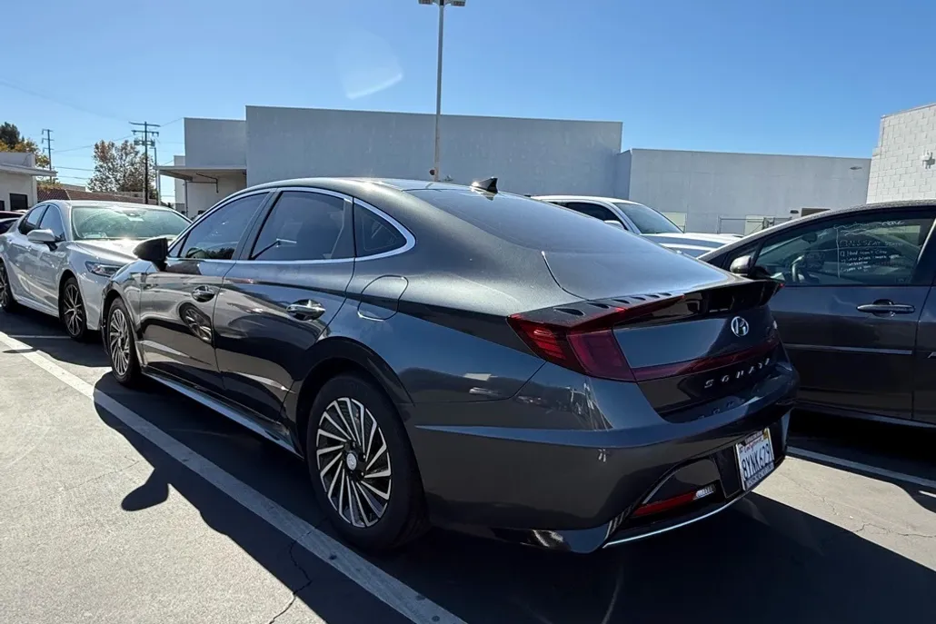 2022 Hyundai Sonata Hybrid SEL photo 1