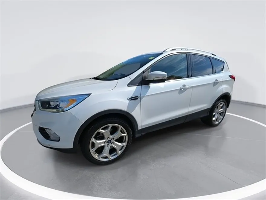 2019 Ford Escape Titanium photo 1
