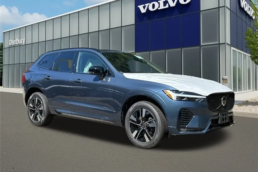 2026 Volvo XC60 B5 Core photo 1