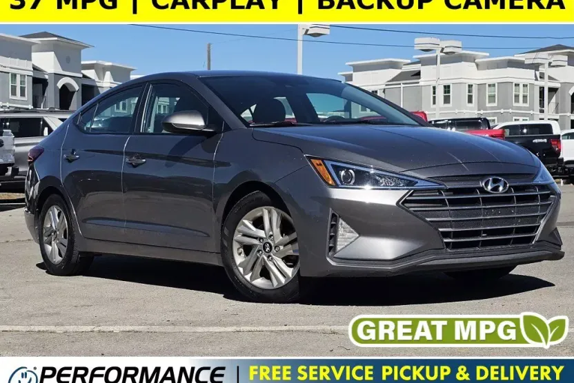 2019 Hyundai Elantra SEL photo 1