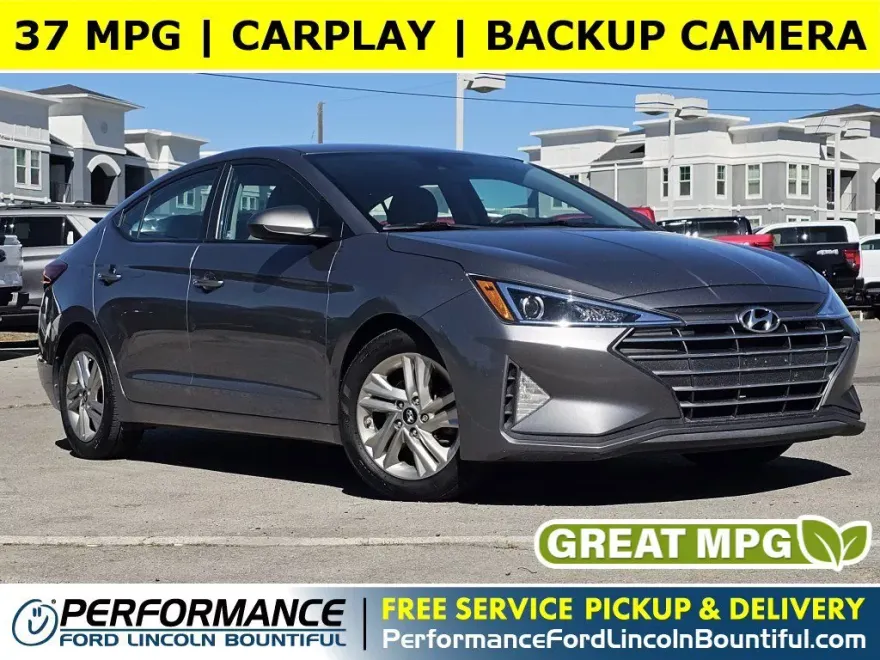 2019 Hyundai Elantra SEL photo 1