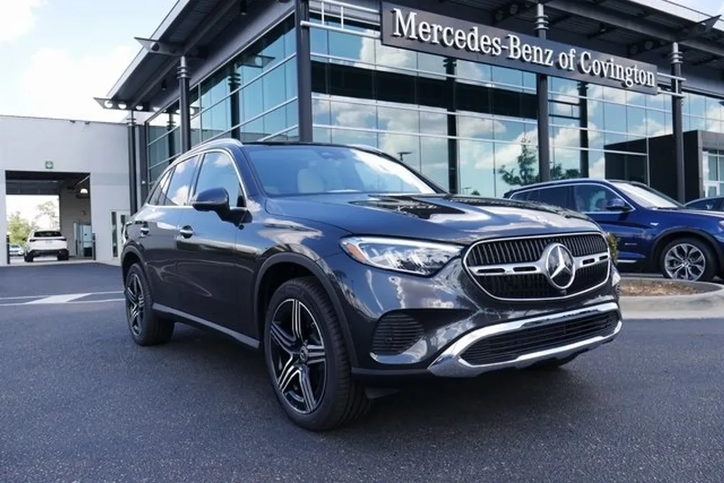 2026 Mercedes Benz GLC 300 4MATIC photo 1