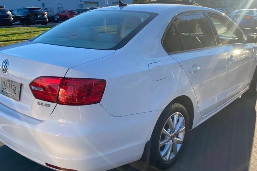 2012 Volkswagen Jetta SE photo 1