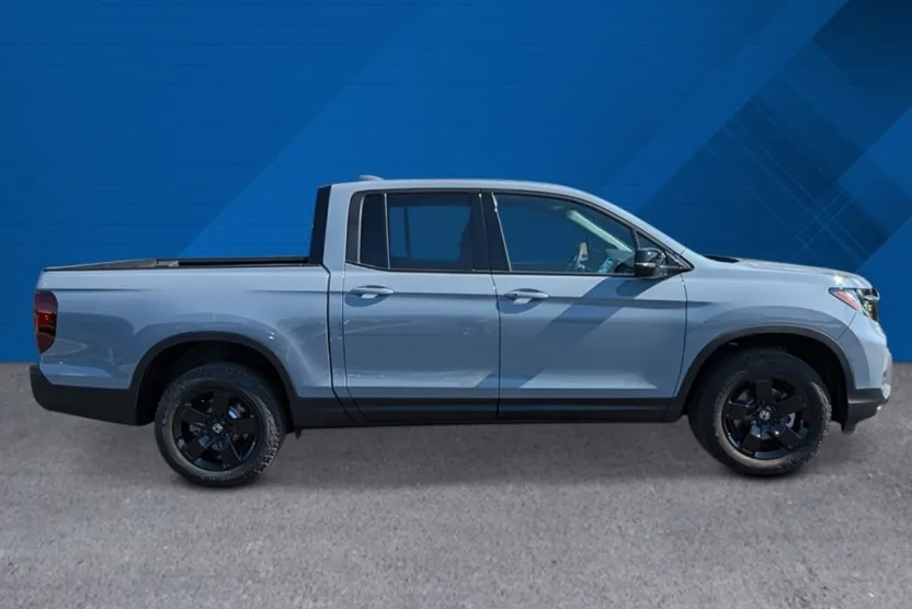 2026 Honda Ridgeline Black Edition photo 1