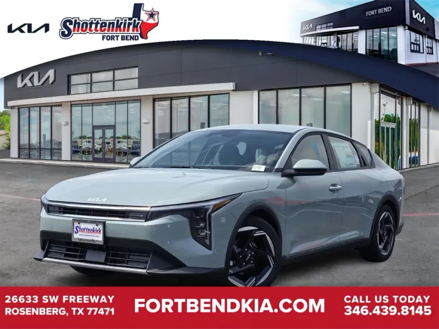 2025 Kia K4 EX photo 1