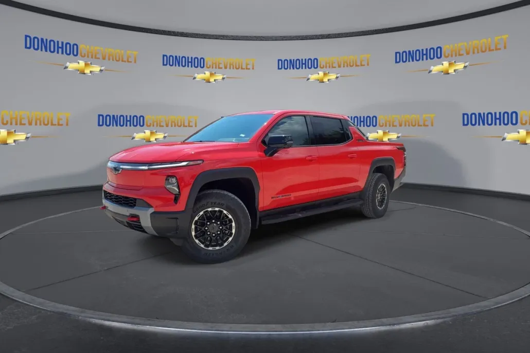 2026 Chevrolet Silverado EV Trail Boss photo 1