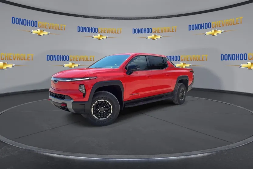 2026 Chevrolet Silverado EV Trail Boss photo 1