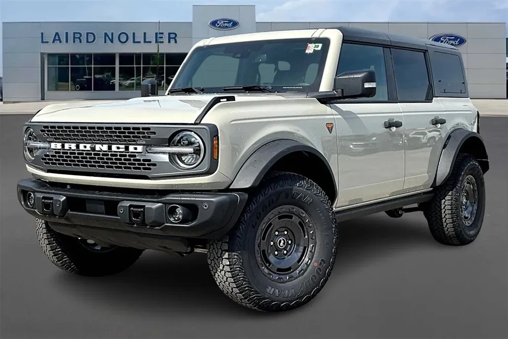 2025 Ford Bronco Badlands photo 1